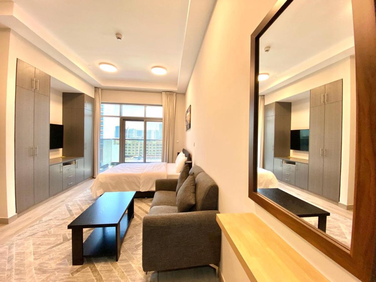 Penrose Place Dubai Jvc Exterior photo