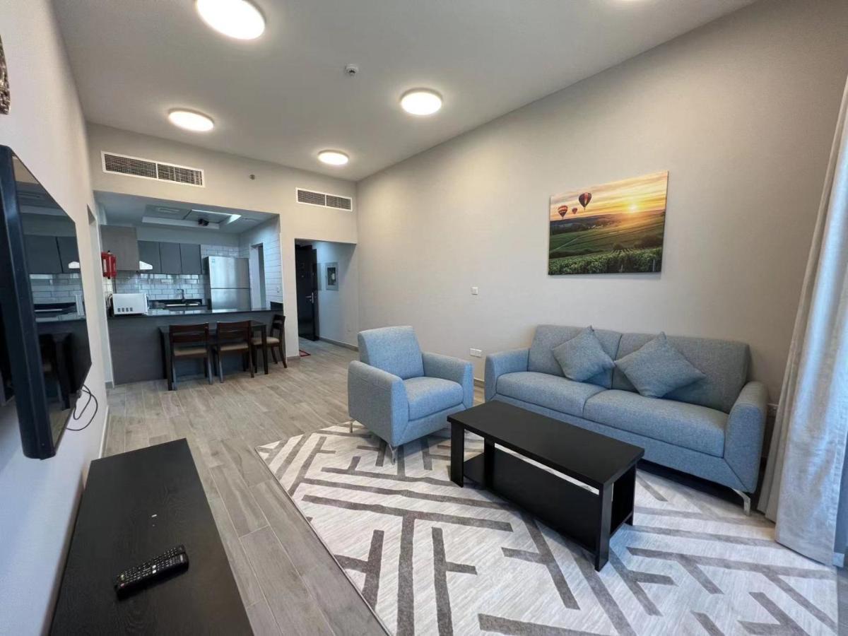 Penrose Place Dubai Jvc Exterior photo