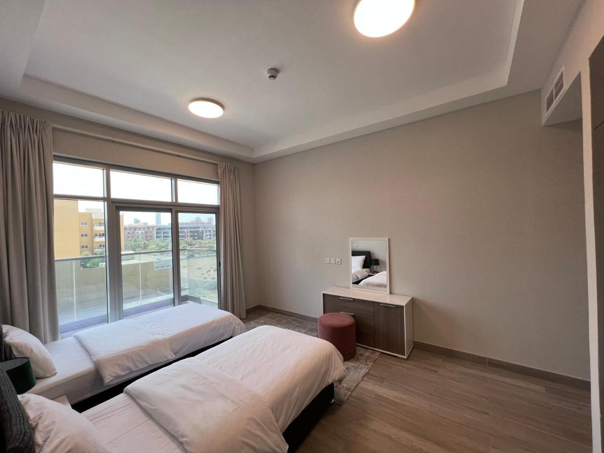 Penrose Place Dubai Jvc Exterior photo